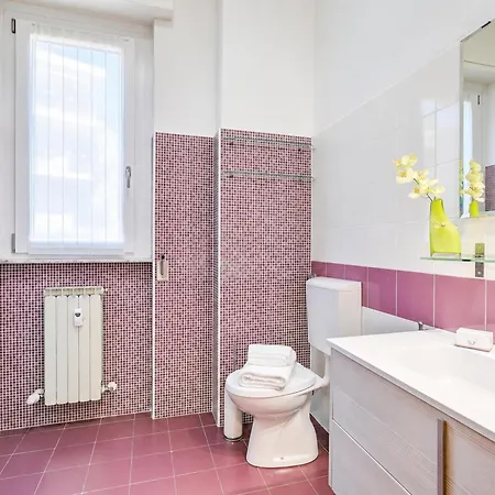 Alelù Classy And Chic Stresa Center Apartment with Terrace - Happy Rentals Appartement *